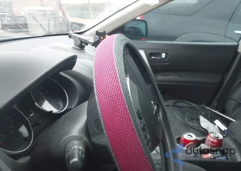 2015 Nissan Rogue Select S z USA, uszkodzony, nr VIN JN8AS5MT8FW656022